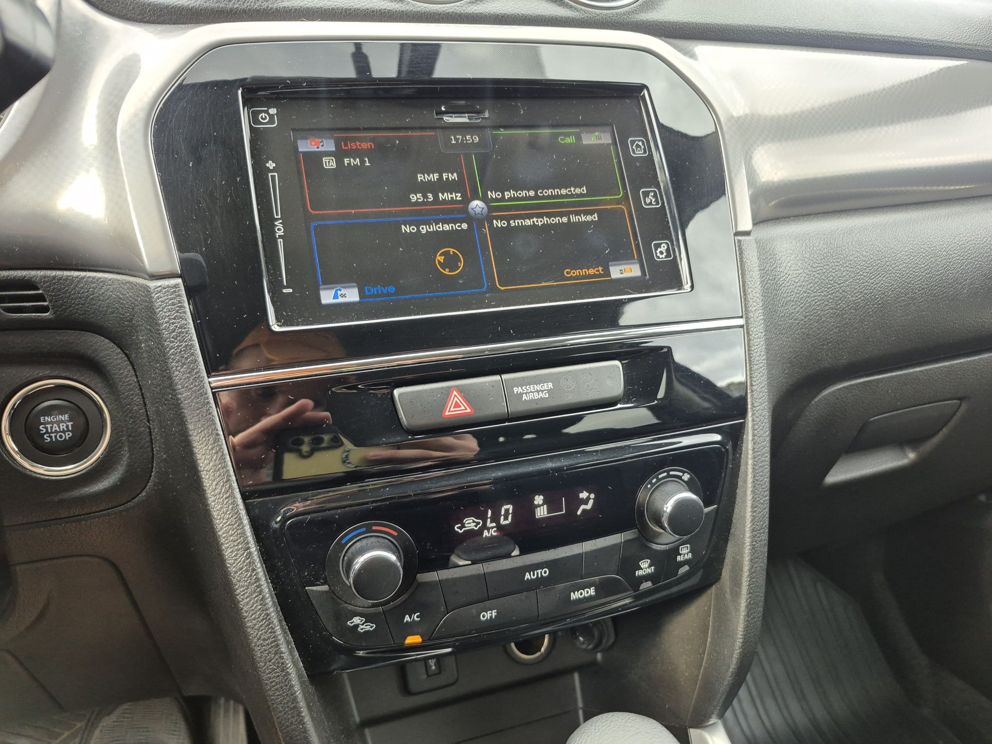 Suzuki Vitara 1.6 E 120 Koni Polski Salon Najbogatsze Wyposażenie XLed