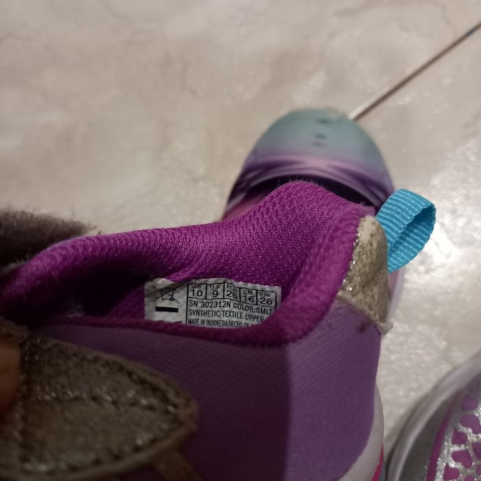 Buty adidaski schekers r.26+Gratis