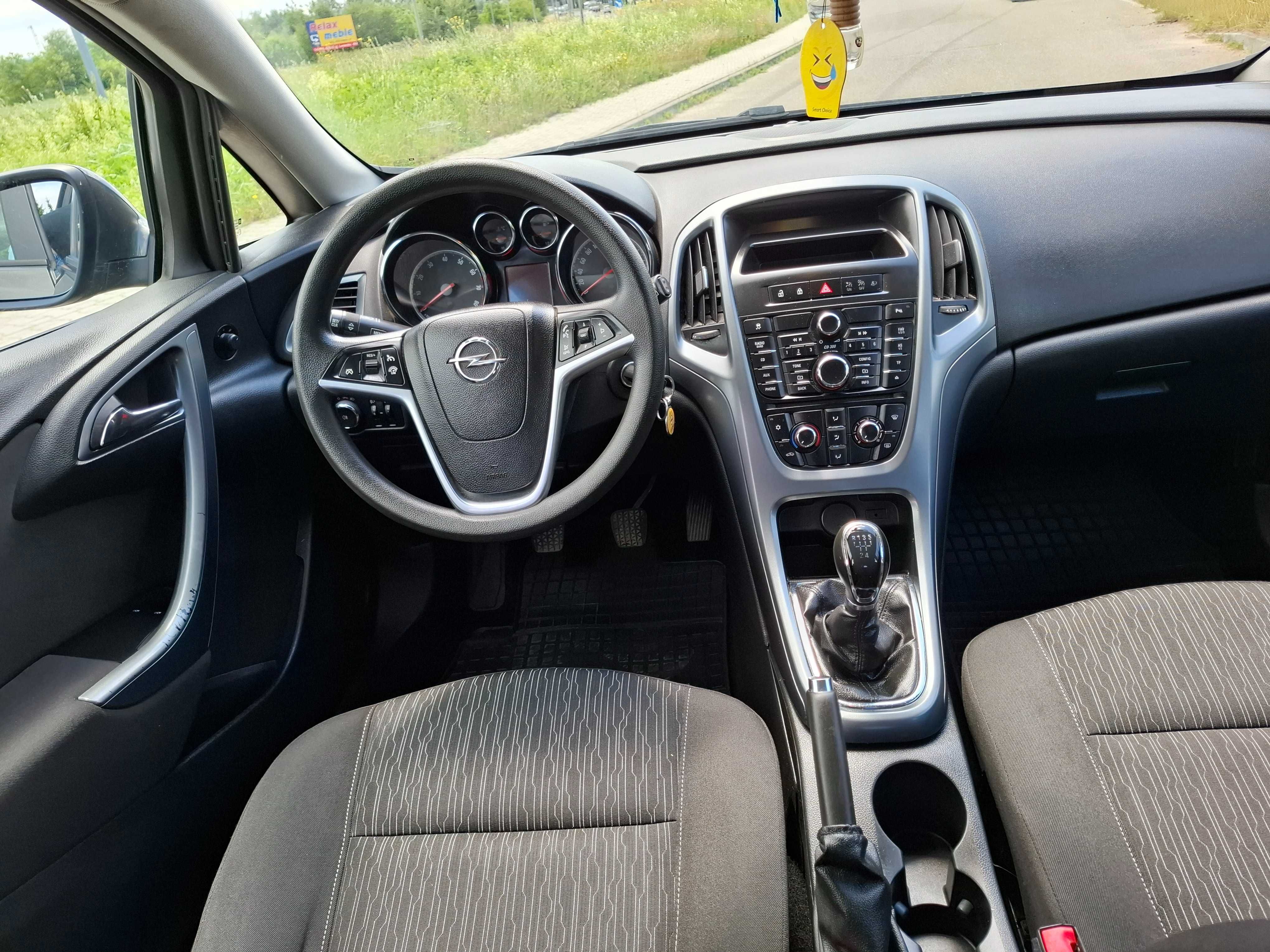 Opel Astra J 1.4 Benzyna  2012r Klima Tempomat Czujniki Zadbany!