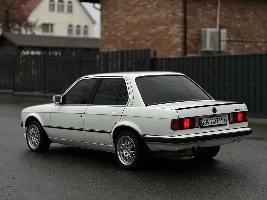 BMW E30 свап M50B20