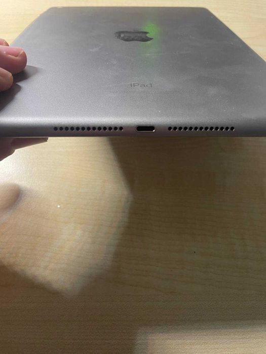 iPad A1893 Wifi 32GB