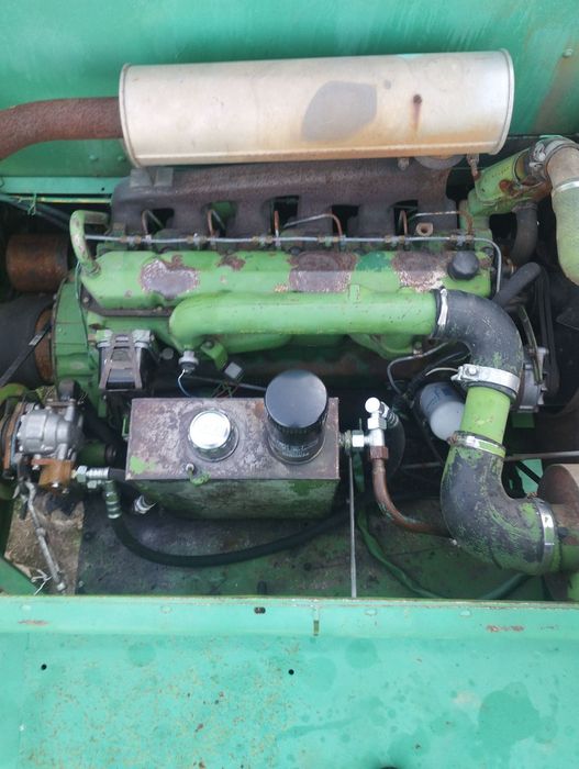 John Deere 1055 комбайн