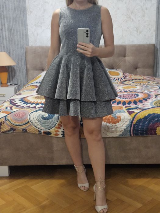Srebrna sukienka mini rozm. 36