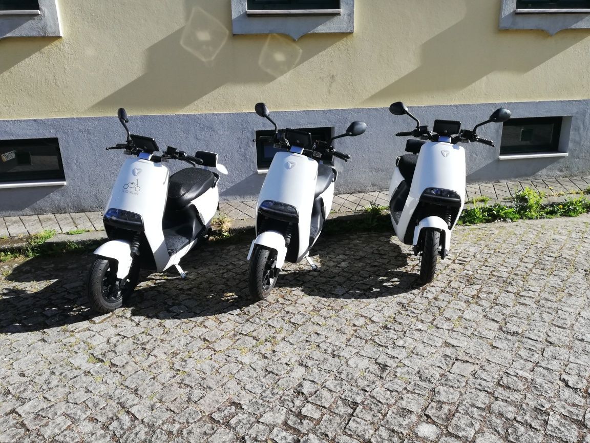 Scooter eletrica Yadea demop