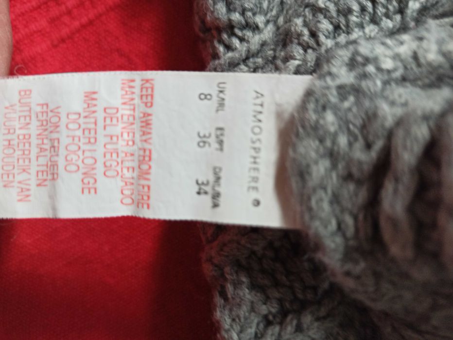 Sweter warkoczowy splot