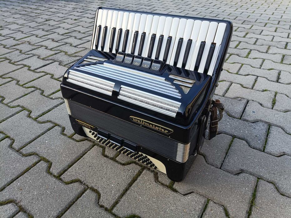 Akordeon Weltmeister Unisella 80 basowy