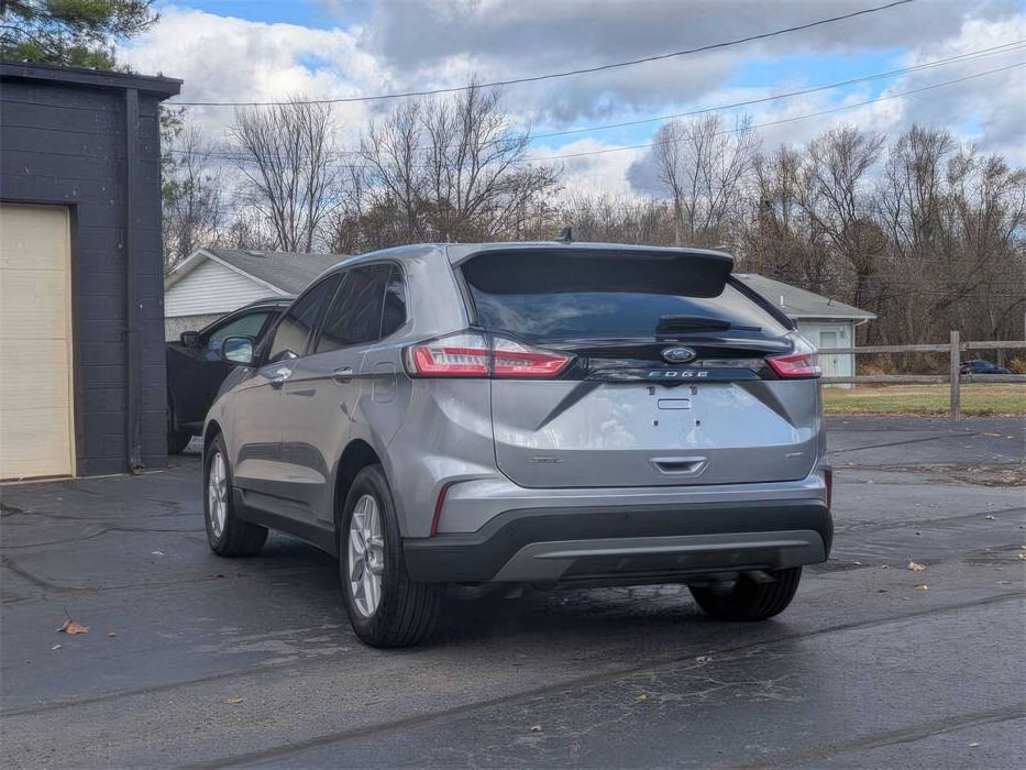 Ford Edge SEL      2021