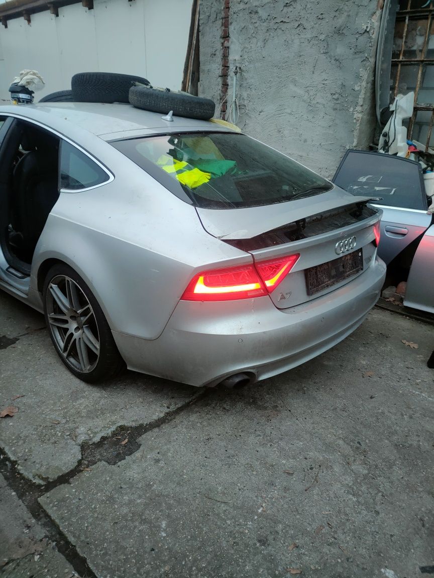 Audi A7 tył klapa błotnik buda karoseria drzwi części dokumenty