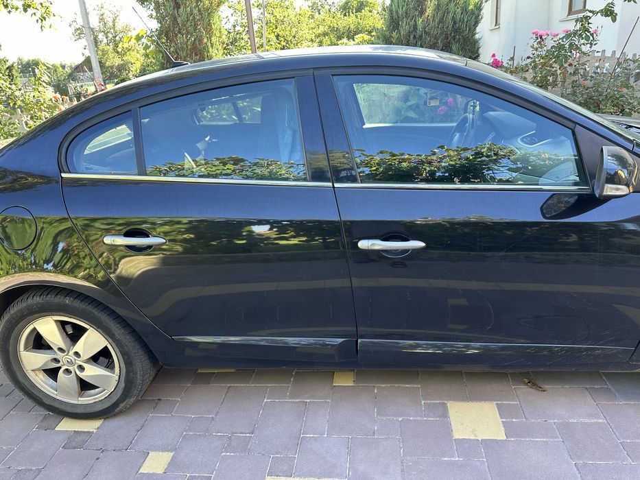 Рено флюєнс 2010