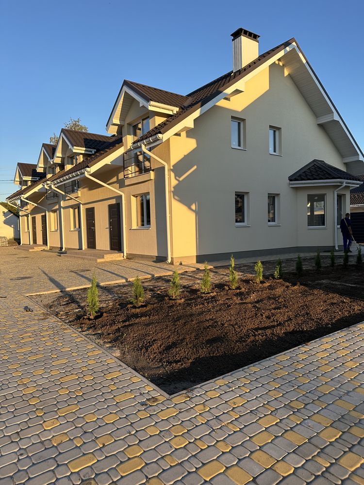 Продаж Таунхаус Дом від Забудовника з басейном Гнідин Осокорки