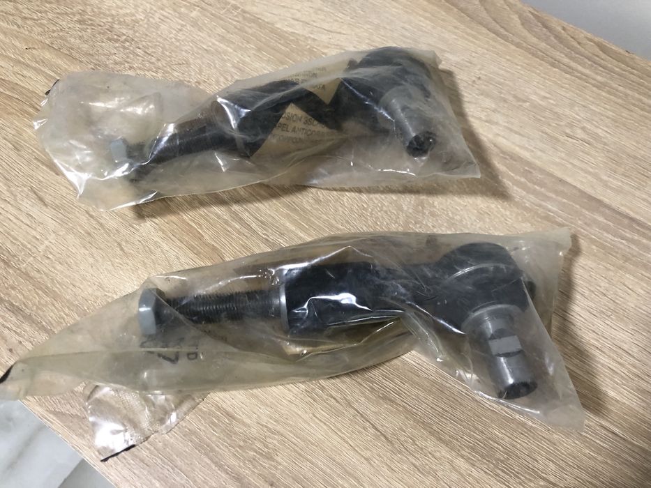 Наконечники рульової тяги SWAG для пассат б5нові! Ціна за пару!