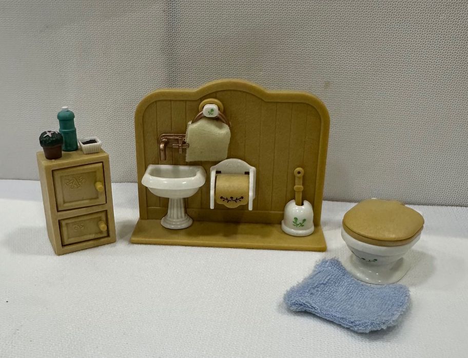 Sylvanian Families-Домик; Детс.комн;Мамакошка;Купание;Школ.;Туал;Разн.