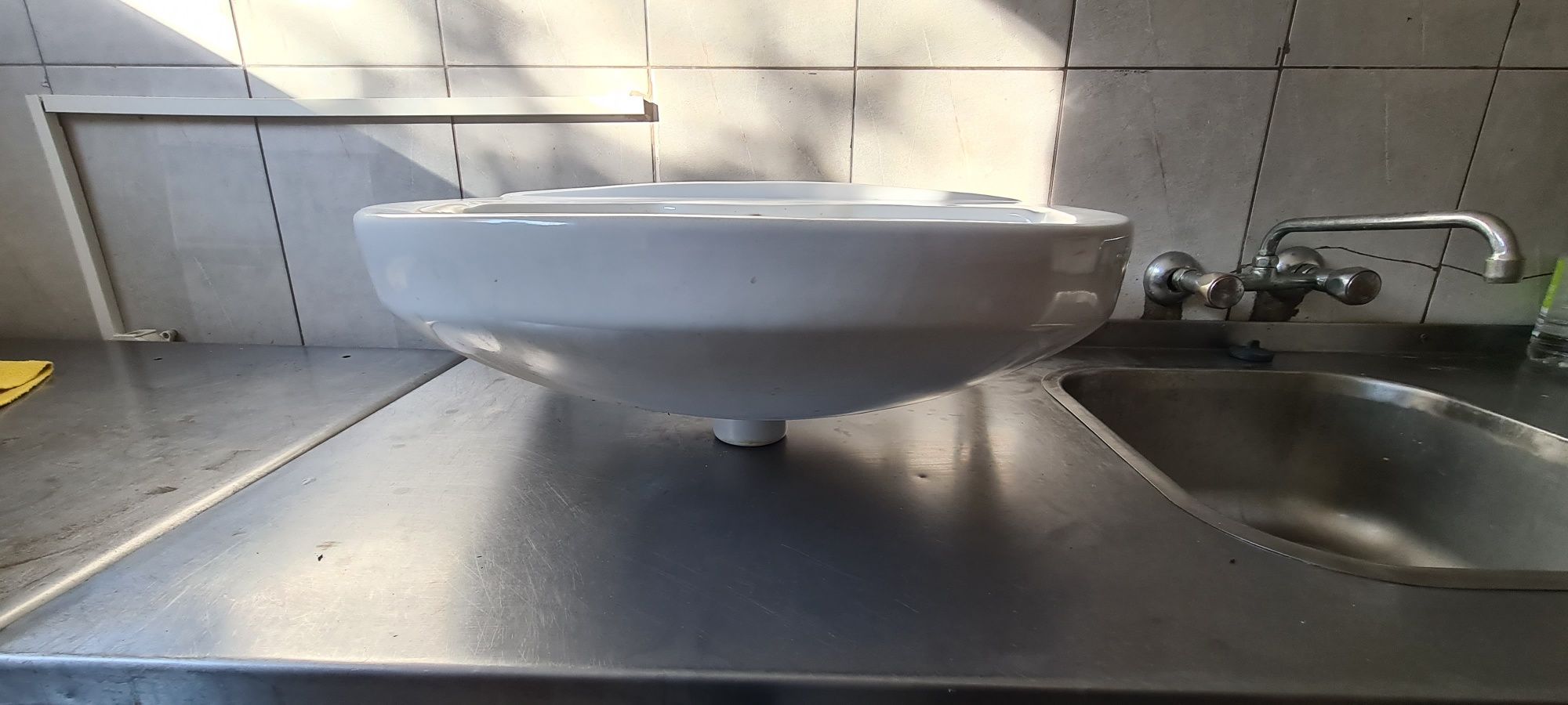 Zlew uzywany porcelanowy 4 szt.