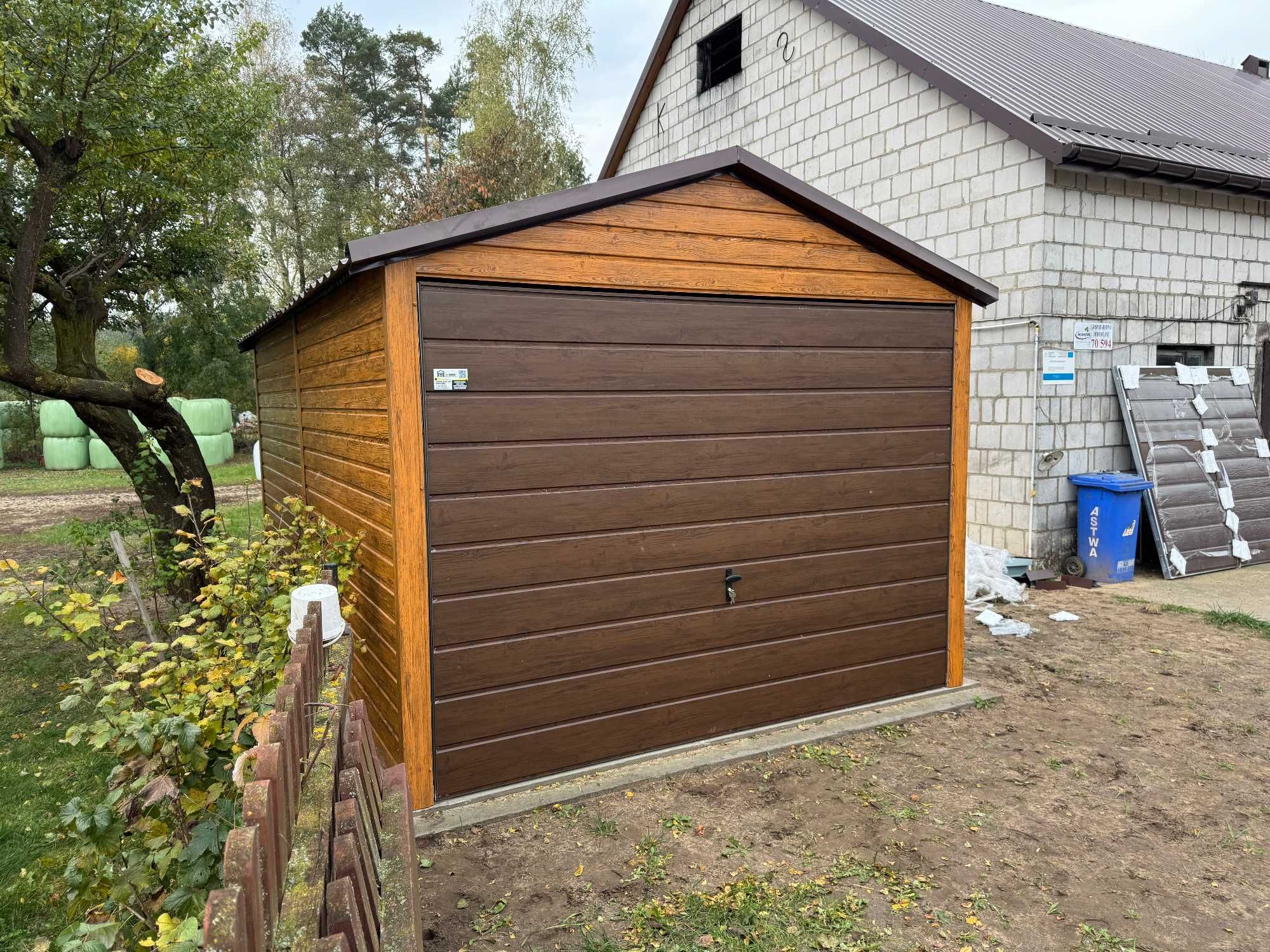 Garaż blaszany 3x5m, dwuspadowy, złoty dąb + orzech, blachodachówka