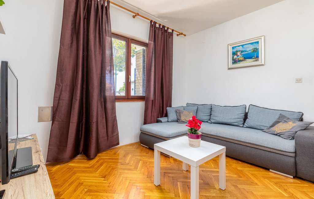 Wakacje, wrzesień, Chorwacja, Istria, apartament z basenem dla 10 osób