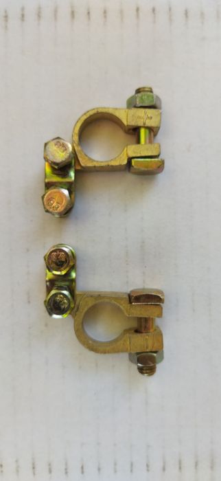 Клема аккумулятора