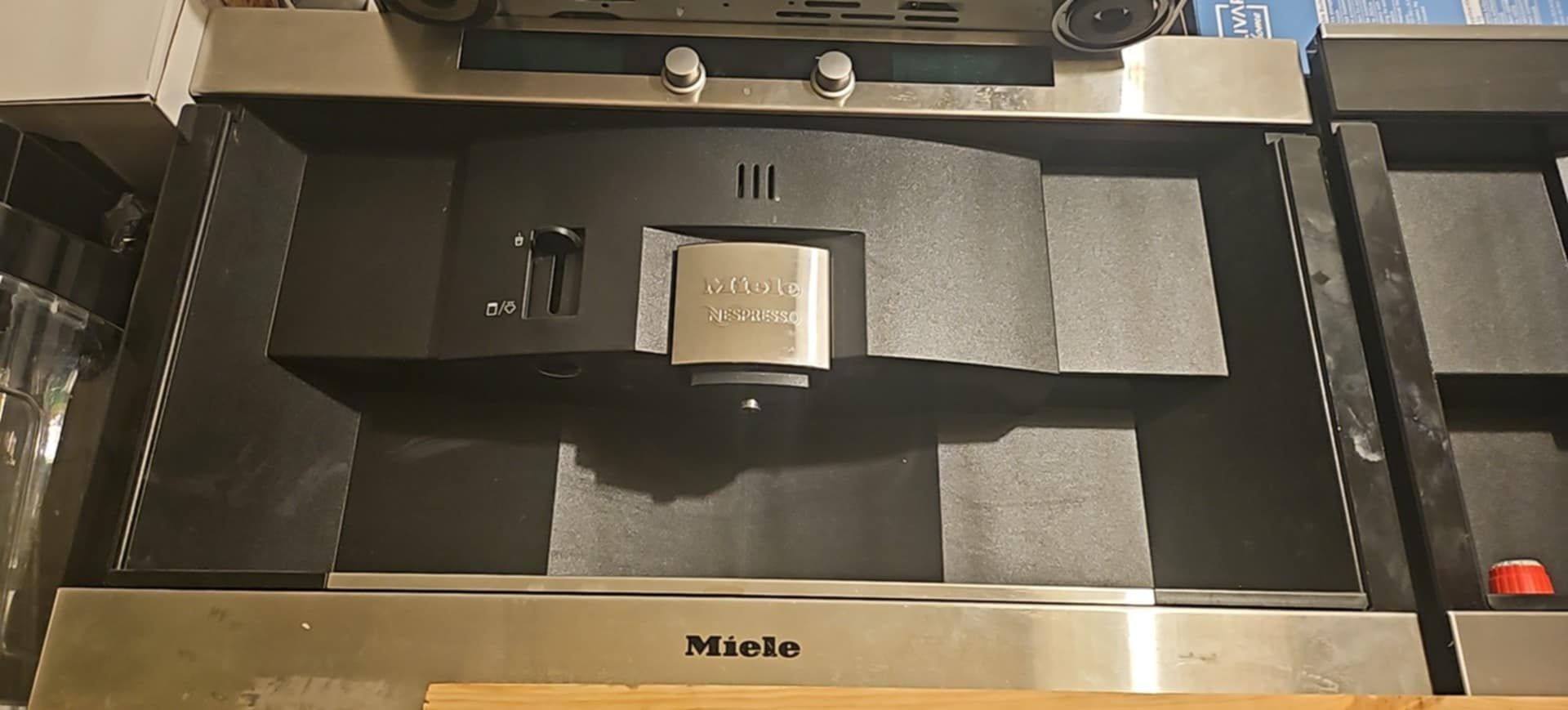 2 Miele Expres do zabudowy kapsułki