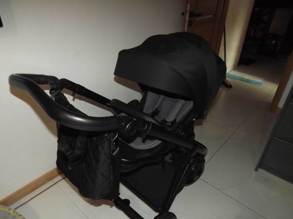 Wózek roan ivi 2.0 Raven czarny 3w1 Fotelik cybex