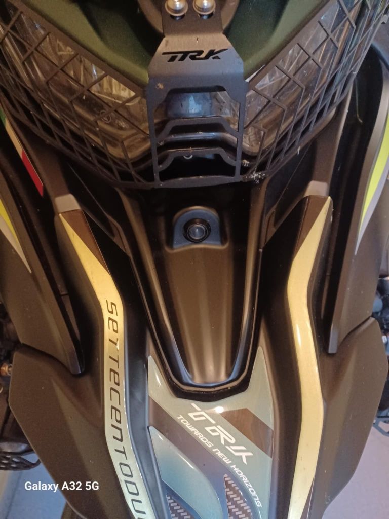 Benelli TRK 702 muitos extras