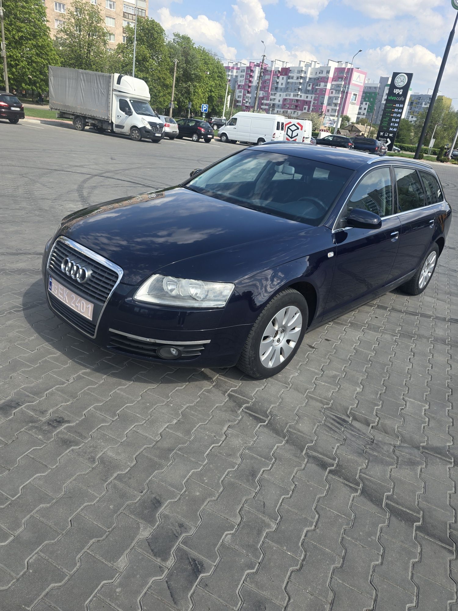 Audi А6 С6
2006.року
2.0 бензин 125кВт-170к.с.
GPS навігація, датчики
