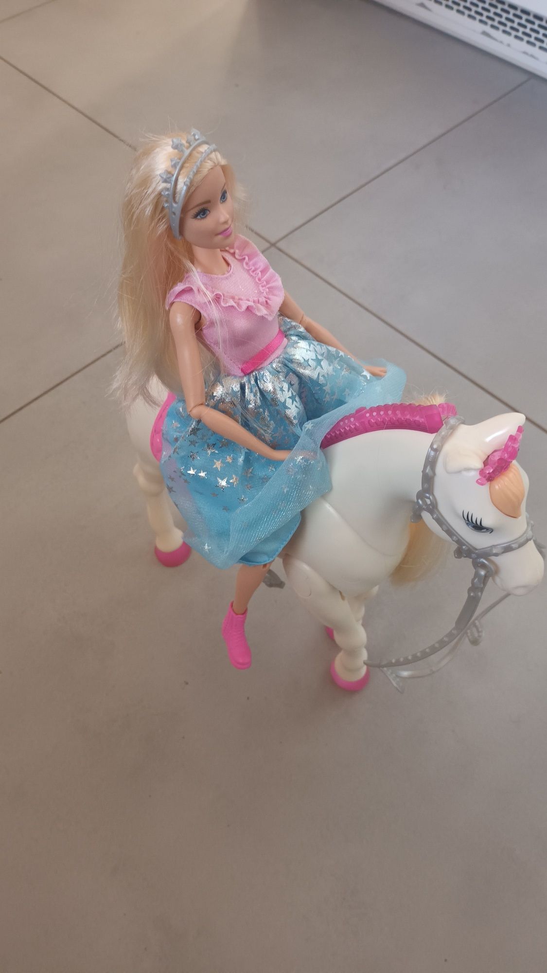Barbie koń interaktywny