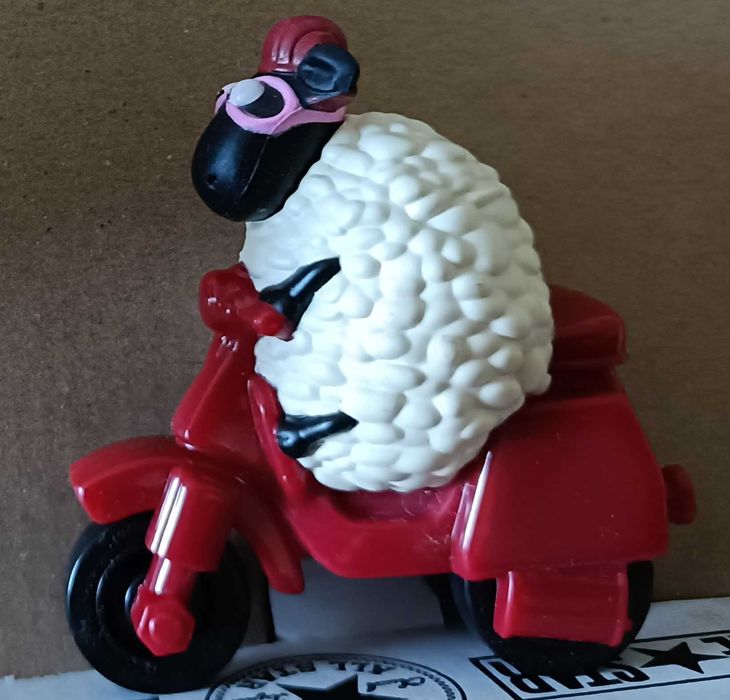 Vários bonecos conhecidos