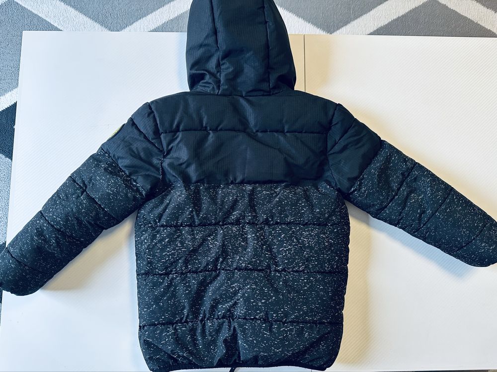Kurtka zimowa czarna chłopięca F&F OuterWear 7-8 lat