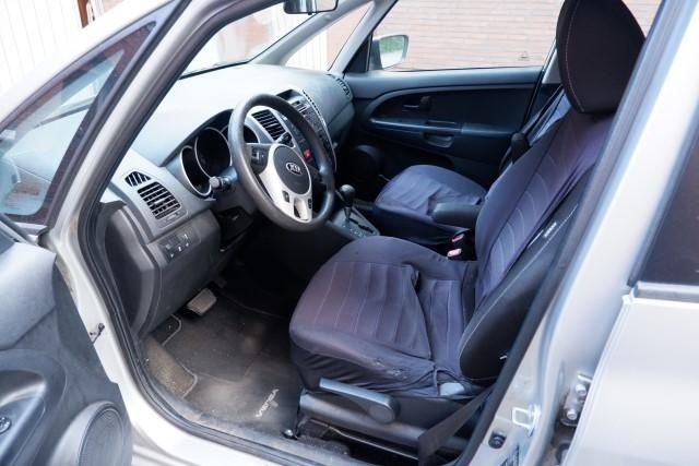 Kia Venga свіжопригнана на автоматі. Розмитнена.