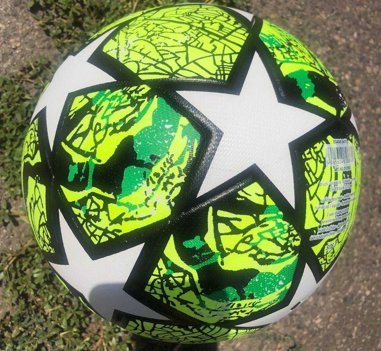 Футбольний м'яч Label AD Green 
5-й розмiр