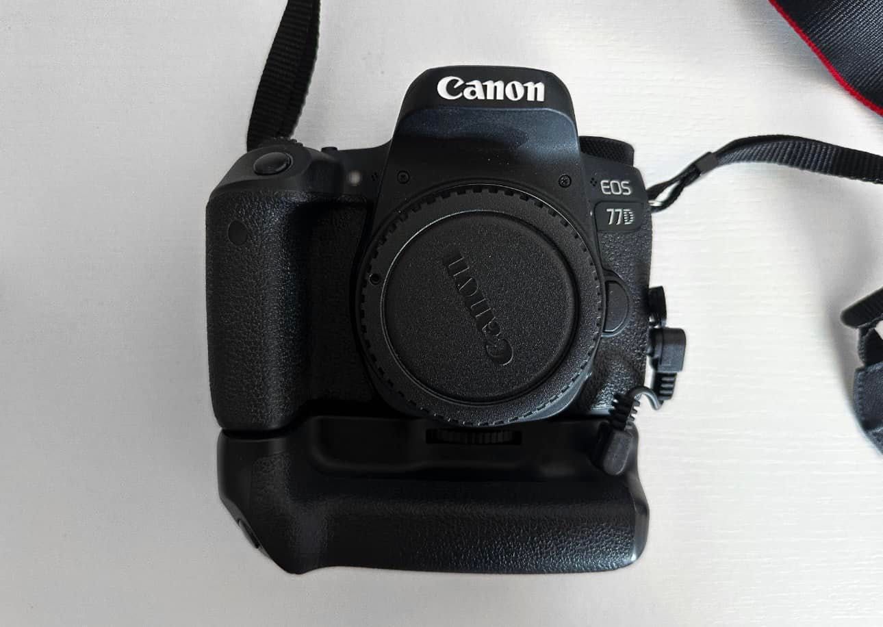 Canon 77D (BODY)