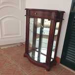 Vitrine/ Expositor/ Cristaleira pequena