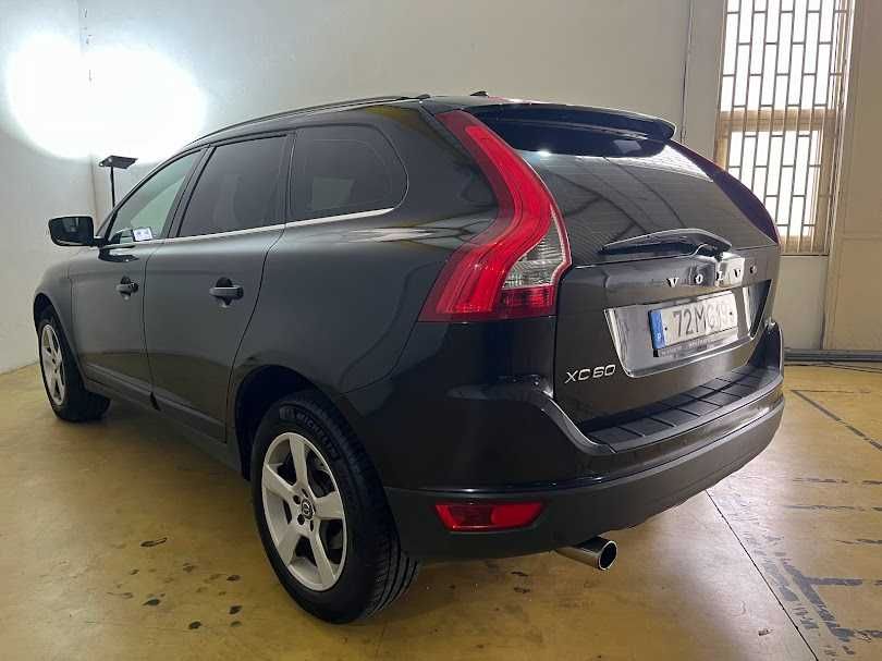 Volvo XC 60 2.0 D3 Drive Momentum