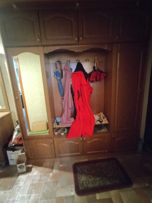 Прихожа в відмінному стані