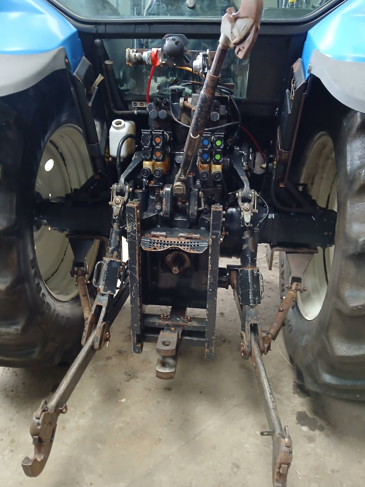 New Holland TM 120