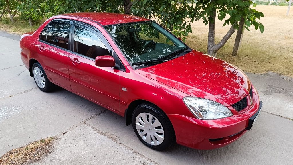 Mitsubishi Lancer.