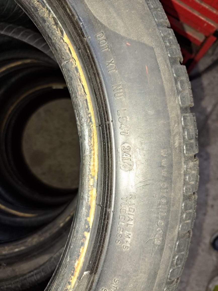 Зимова гума Pirelli 225/50 R17