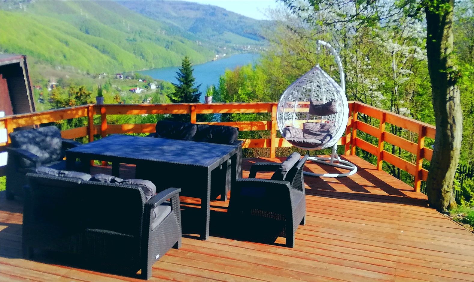 Domek dom w górach nad jeziorem do wynajęcia,sauna Międzybrodzie