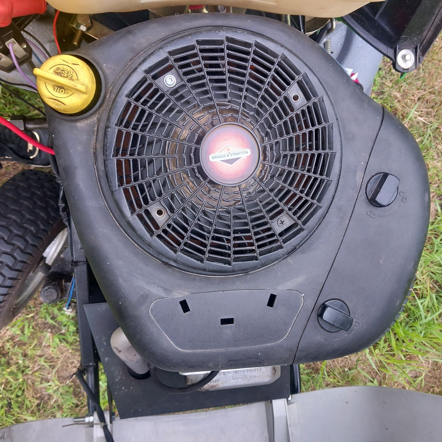 Traktorek  kosiarka VIKING MT585 13.5HP BRIGGS