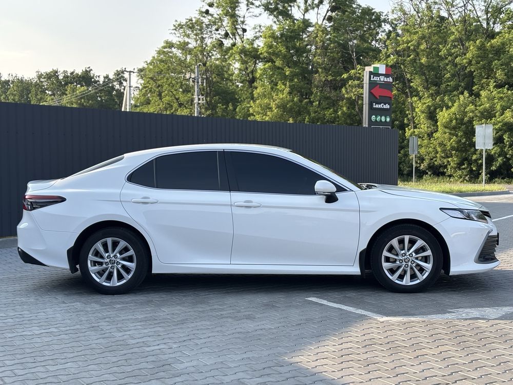 Toyota Camry 2021