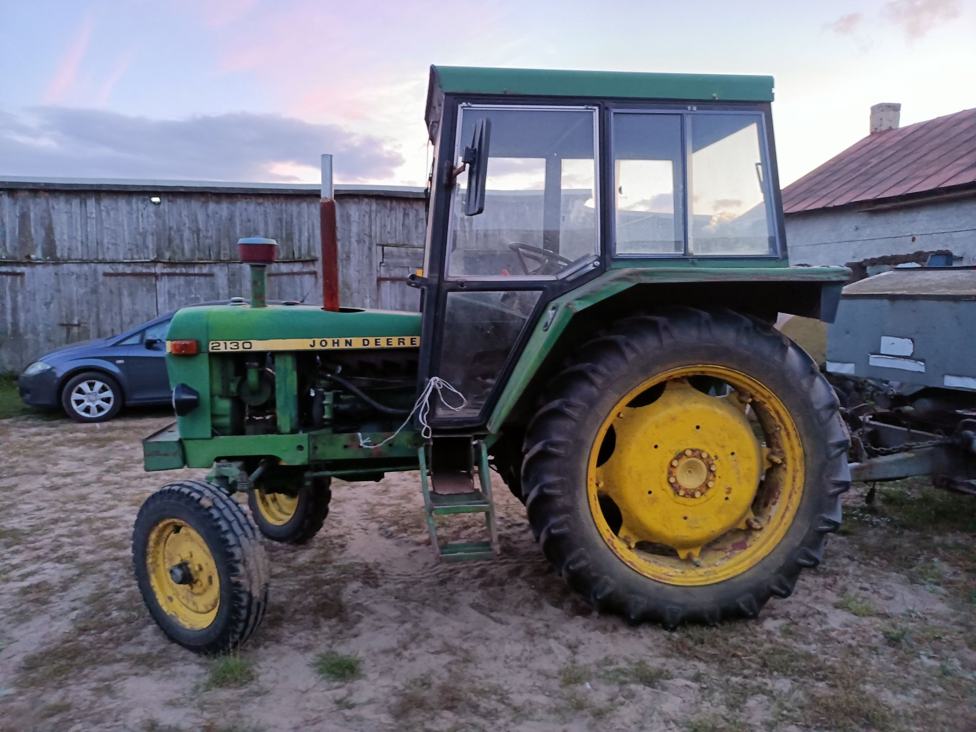 John Deere 2130, 1 półbiegi, 75 Km