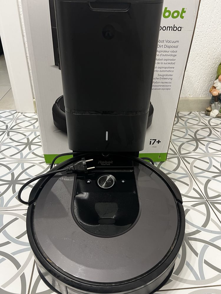 iRobot Roomba i7+ Робот-пилосос для сухого прибирання