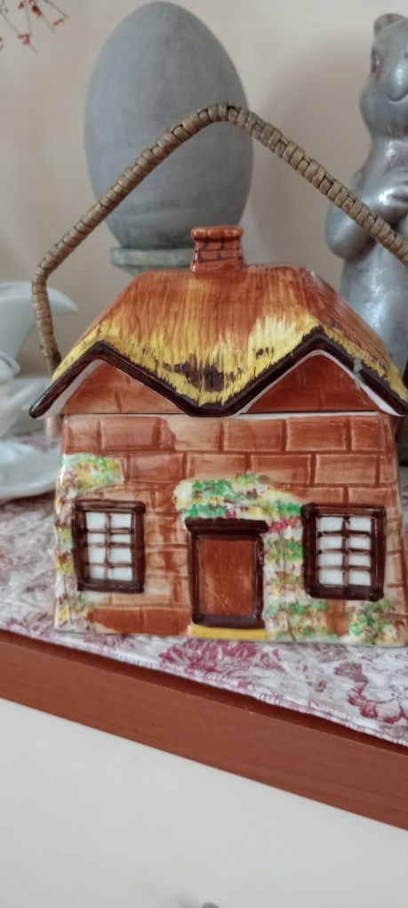 Piękny angielski duży domek na ciastka
