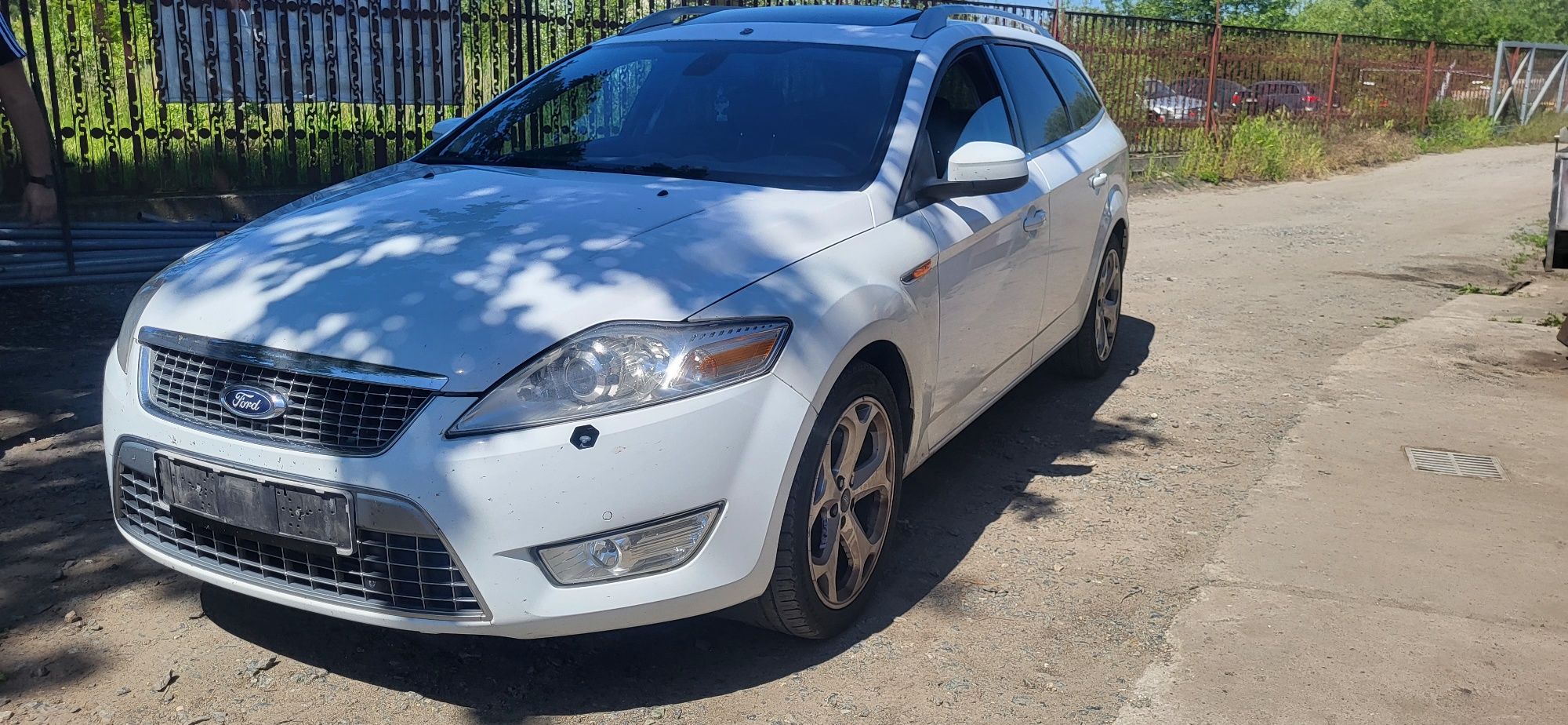 Lampy przód xenon Ford Mondeo MK4