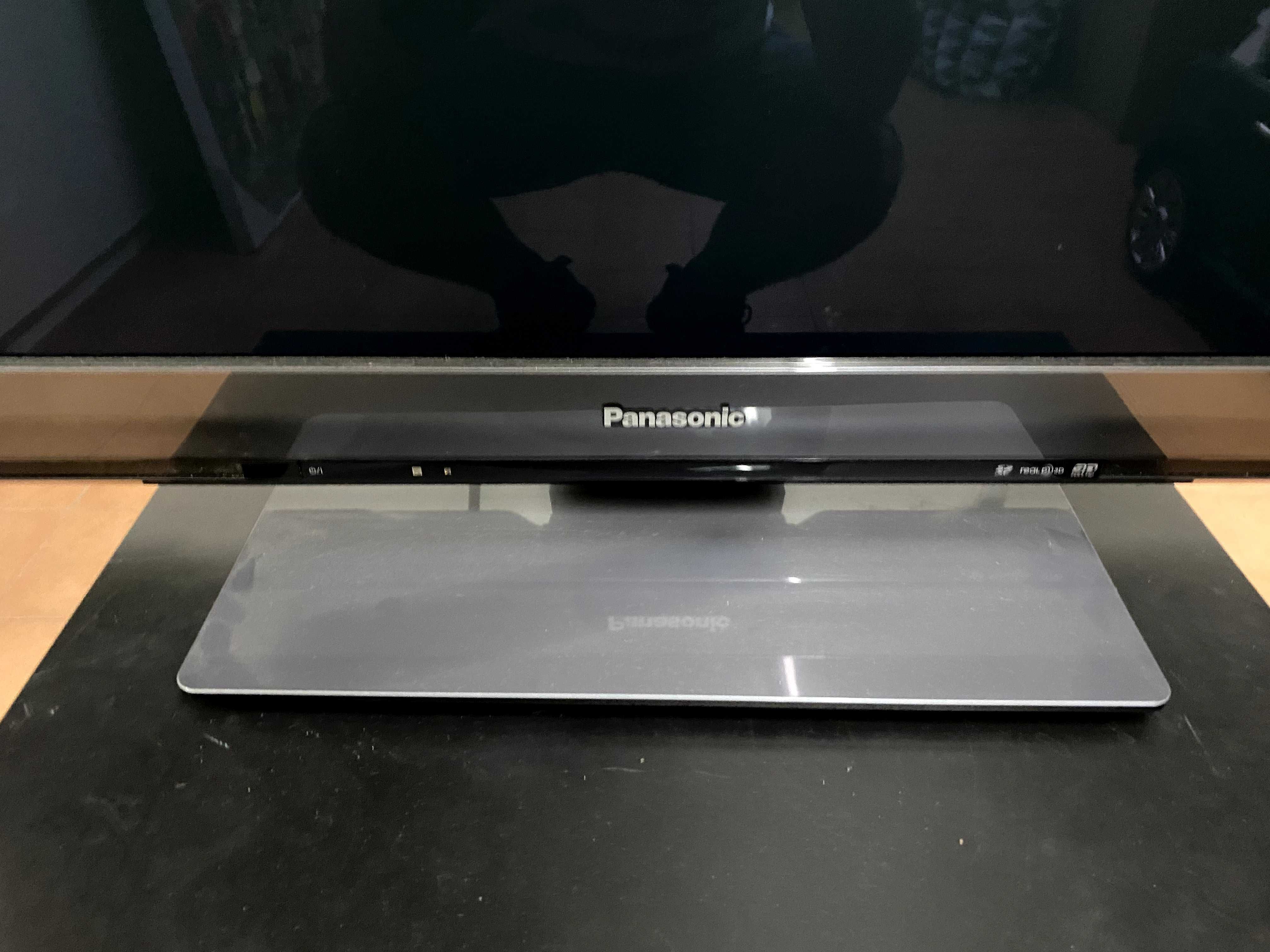 Televisão Panasonic 42" com pequena avaria