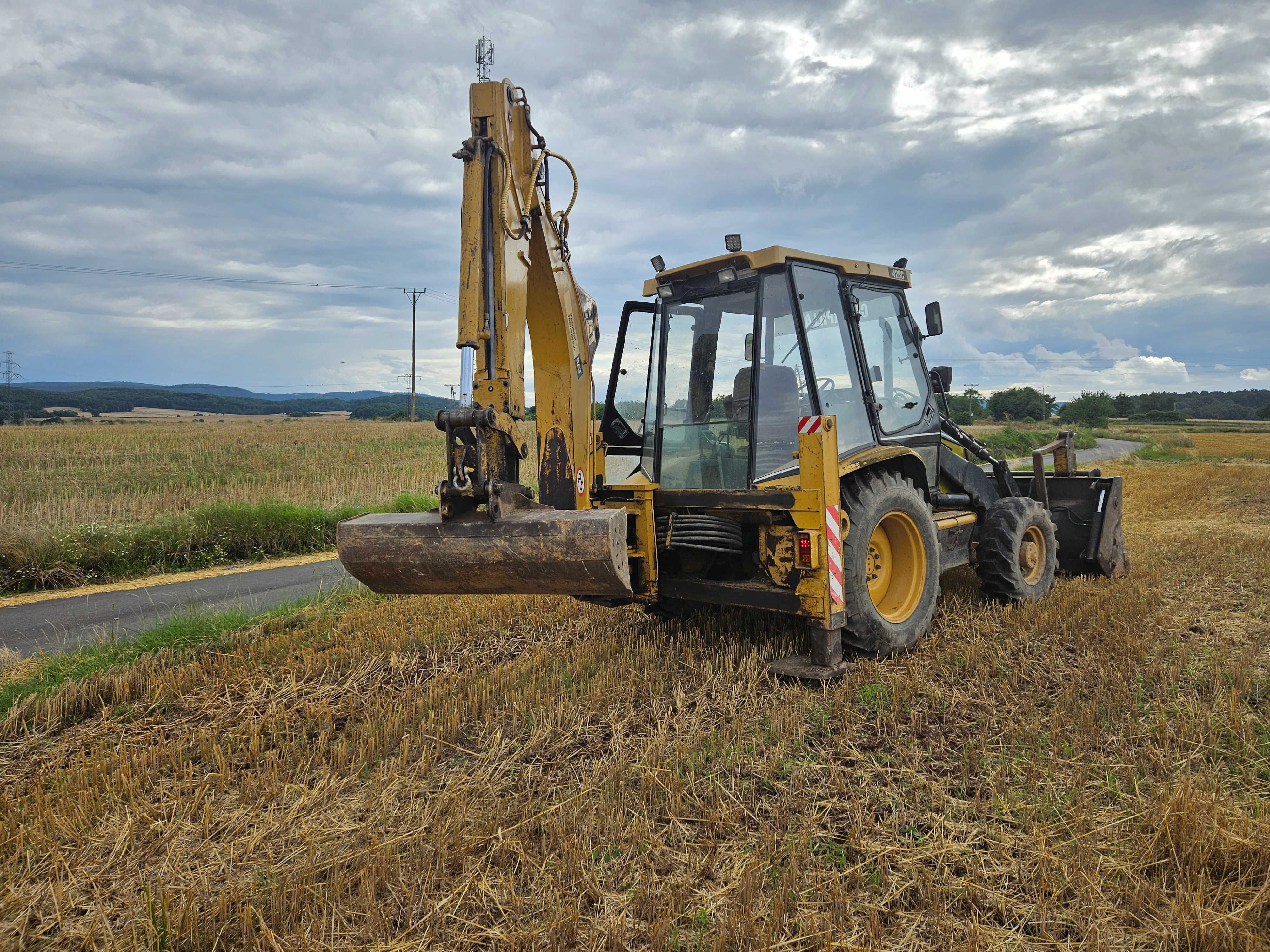 Witam sprzedam lub zamienie koparkoładowarke cat 428c na autolawete