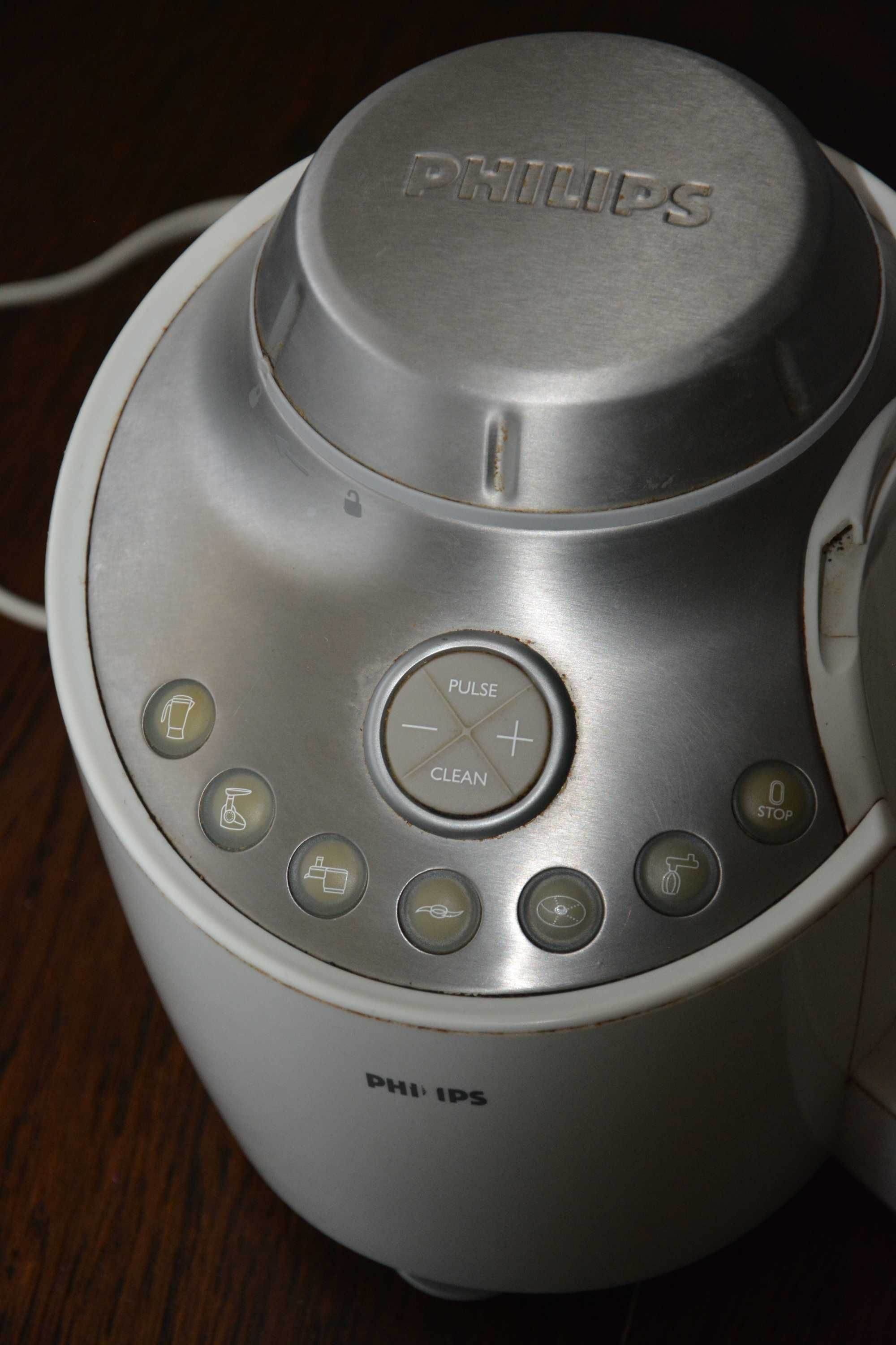 Robot kuchenny PHILIPS HR7768 (maszynka do mięsa, blender)