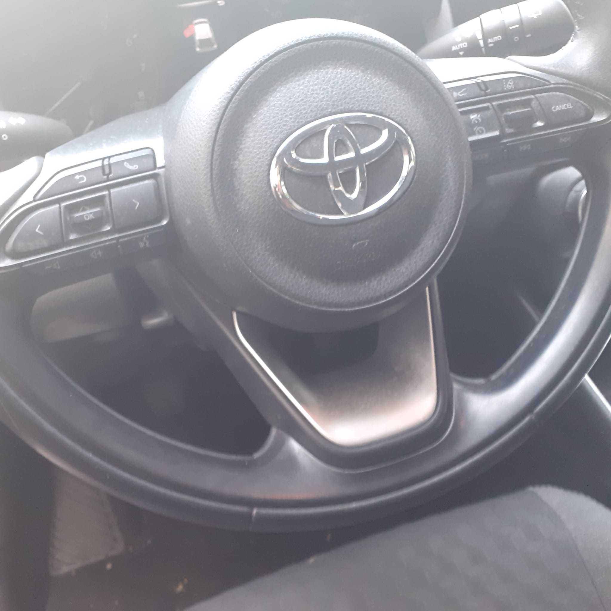 Toyota yaris 1.0 Confort