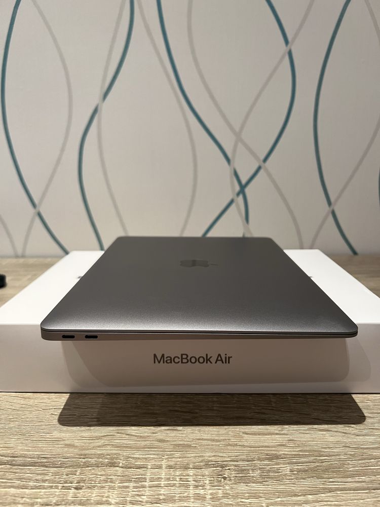 Macbook Air 13 2020 (2024) M1 8Gb/256Gb