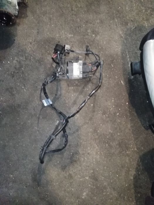 Moduł sterownik wentylatora instalacja audi a4 b7 oryginał