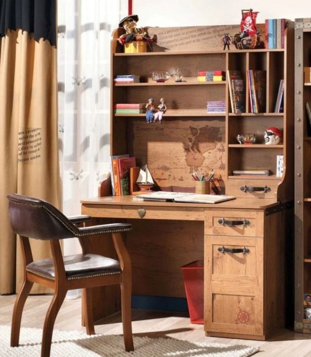 Mobília de madeira tema pirata